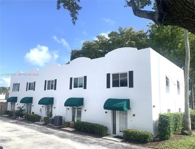 Beach Condo For Sale in Pompano Beach, Florida