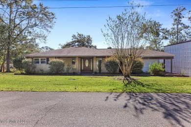 Beach Home For Sale in Gautier, Mississippi