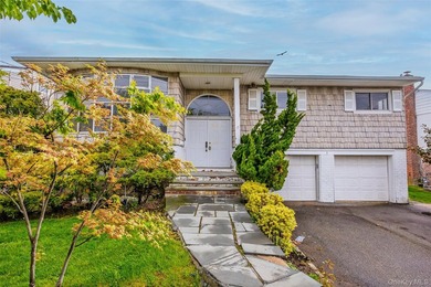 Beach Home For Sale in Baldwin, New York