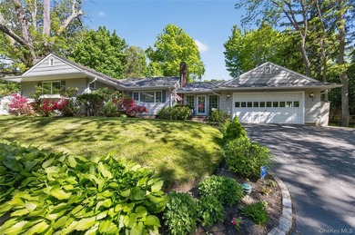 Beach Home For Sale in Locust Valley, New York
