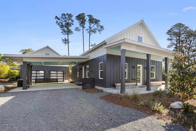 Beach Home For Sale in Sopchoppy, Florida