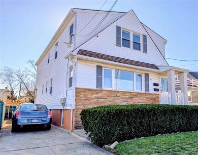 Beach Lot For Sale in Rockaway Beach, New York