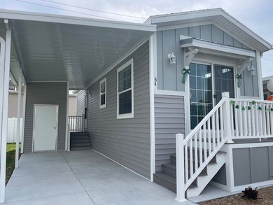 Beach Home For Sale in Bradenton, Florida