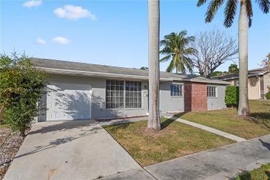 Beach Home Sale Pending in Lake Worth, Florida