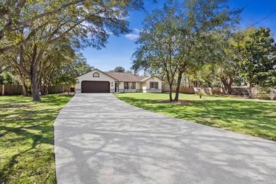 Beach Home For Sale in Navarre, Florida
