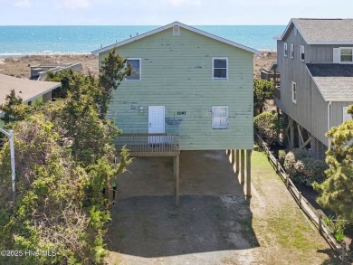 Beach Home For Sale in Holden Beach, North Carolina