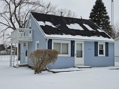 Beach Home For Sale in Lexington, Michigan