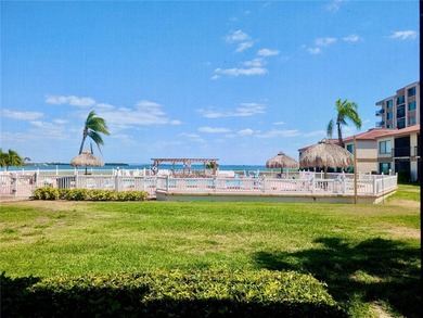 Beach Condo For Sale in St. Petersburg, Florida