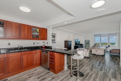 Beach Condo For Sale in Miami Beach, Florida