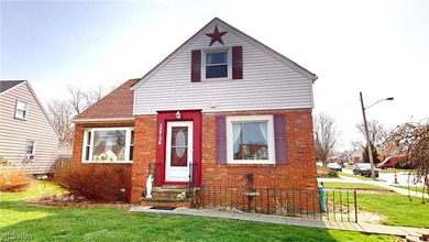 Beach Home Sale Pending in Willowick, Ohio