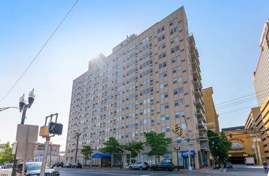 Beach Condo For Sale in Atlantic City, New Jersey