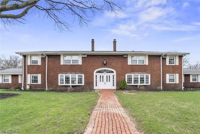Beach Condo Sale Pending in Mentor, Ohio