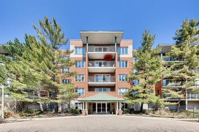Beach Condo Active Under Contract in Chicago, Illinois