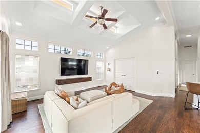 Beach Home For Sale in Huntington Beach, California