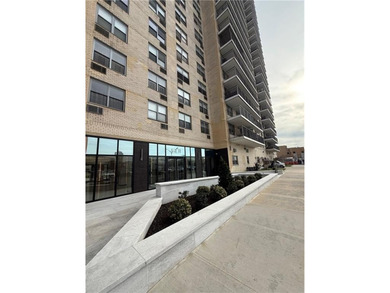 Beach Condo For Sale in Brooklyn, New York
