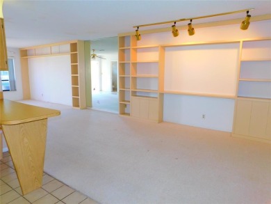 Beach Condo For Sale in Pompano Beach, Florida