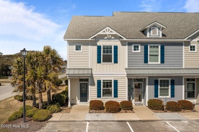 Beach Townhome/Townhouse For Sale in Atlantic Beach, North Carolina
