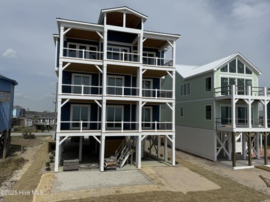 Beach Home For Sale in North Topsail Beach, North Carolina