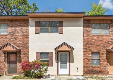 Beach Townhome/Townhouse For Sale in Fort Walton Beach, Florida