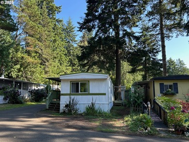 Beach Home For Sale in Florence, Oregon