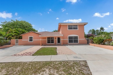 Beach Home For Sale in Pompano Beach, Florida