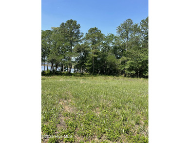 Beach Lot For Sale in Swansboro, North Carolina