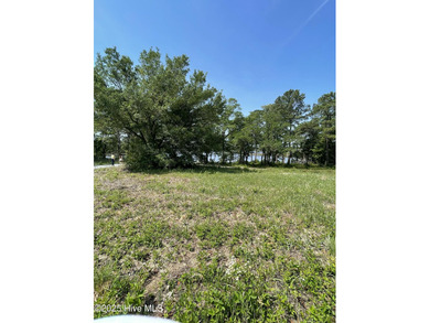 Beach Lot For Sale in Swansboro, North Carolina