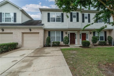 Beach Townhome/Townhouse For Sale in Chesapeake, Virginia