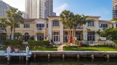 Beach Townhome/Townhouse For Sale in Aventura, Florida