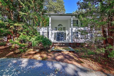 Beach Home Sale Pending in Warwick, Rhode Island