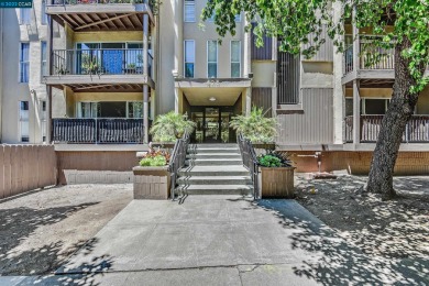 Beach Condo Off Market in Oakland, California