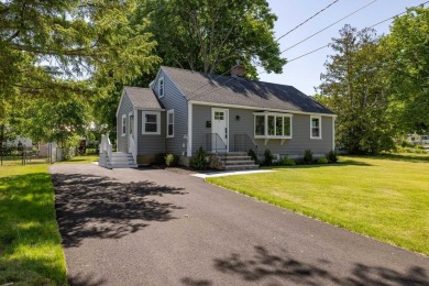 Beach Home For Sale in Portsmouth, New Hampshire