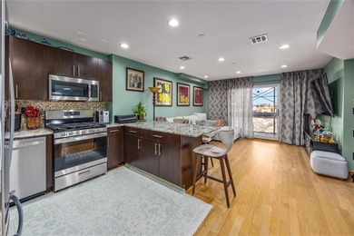 Beach Condo For Sale in Brooklyn, New York