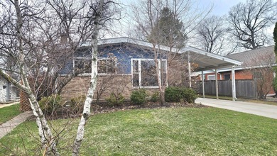 Beach Home For Sale in Skokie, Illinois