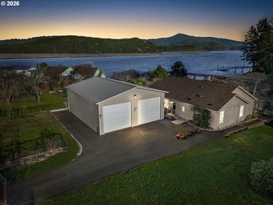 Beach Home For Sale in Waldport, Oregon