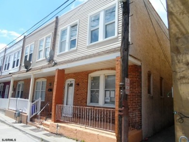 Beach Home For Sale in Atlantic City, New Jersey