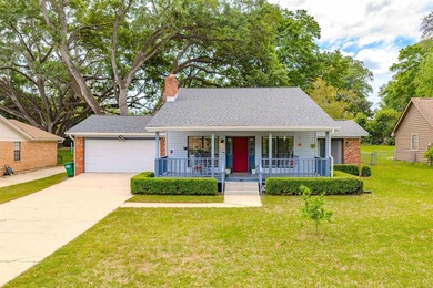 Beach Home For Sale in Tallahassee, Florida