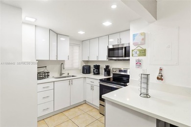 Beach Condo For Sale in Miami, Florida