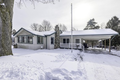 Beach Home For Sale in Fort Gratiot, Michigan