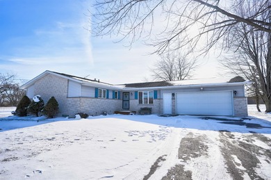 Beach Home For Sale in Standish, Michigan