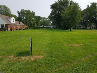 Beach Lot Off Market in Lorain, Ohio