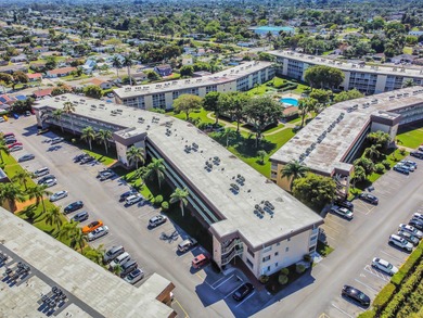 Beach Condo For Sale in Palm Springs, Florida