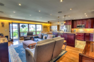 Beach Condo Sale Pending in Lido Beach, New York