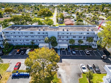 Beach Condo For Sale in Oakland Park, Florida