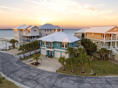 Beach Home For Sale in Navarre, Florida