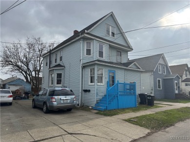 Beach Townhome/Townhouse For Sale in Lackawanna, New York