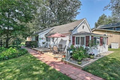 Beach Home For Sale in Warwick, Rhode Island