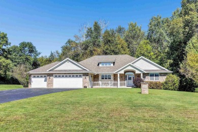 Beach Home For Sale in Green Bay, Wisconsin