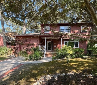 Beach Home Sale Pending in Somers Point, New Jersey