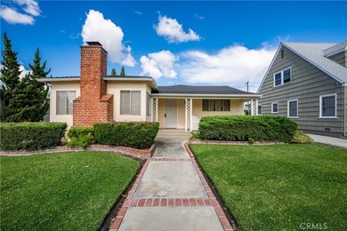 Beach Home Active Under Contract in Long Beach, California